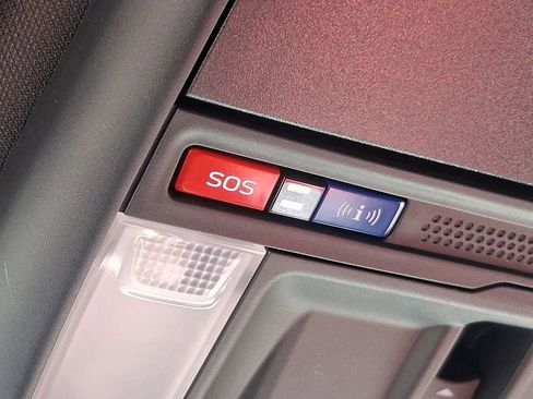 Certified 2025 Subaru Forester Premium image 24