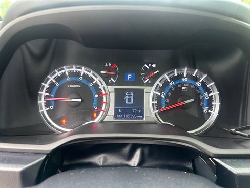 Used 2018 Toyota 4Runner Limited AWD/4WD image 34