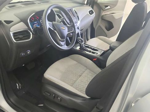 Used 2022 Chevrolet Equinox LT FWD image 22