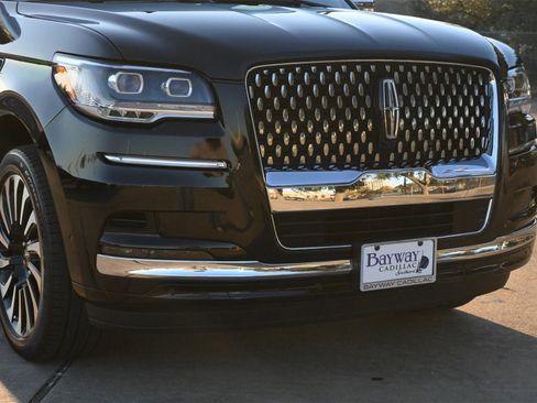 Used 2024 Lincoln Navigator L Black Label image 27