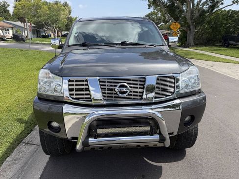Used 2007 Nissan Titan LE AWD/4WD image 3