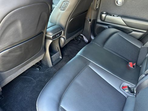 Used 2025 Genesis GV60 RWD image 13