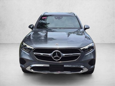 Used 2023 Mercedes-Benz GLC 300 4MATIC image 2