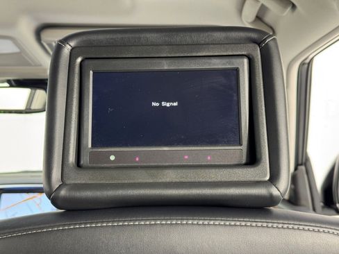 Used 2017 INFINITI QX80 4WD w/ Driver Assistance Package image 35