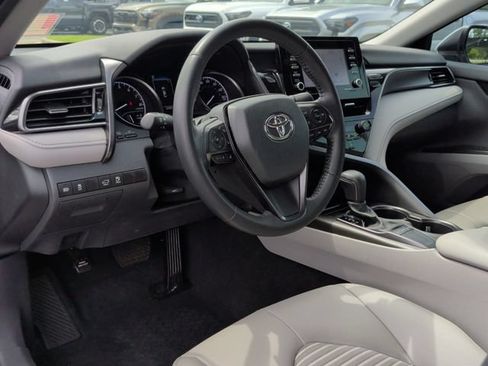 Used 2024 Toyota Camry SE w/ Convenience Package FWD image 17