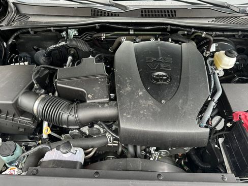 Used 2023 Toyota Tacoma TRD Sport w/ Advanced Technology Package image 23