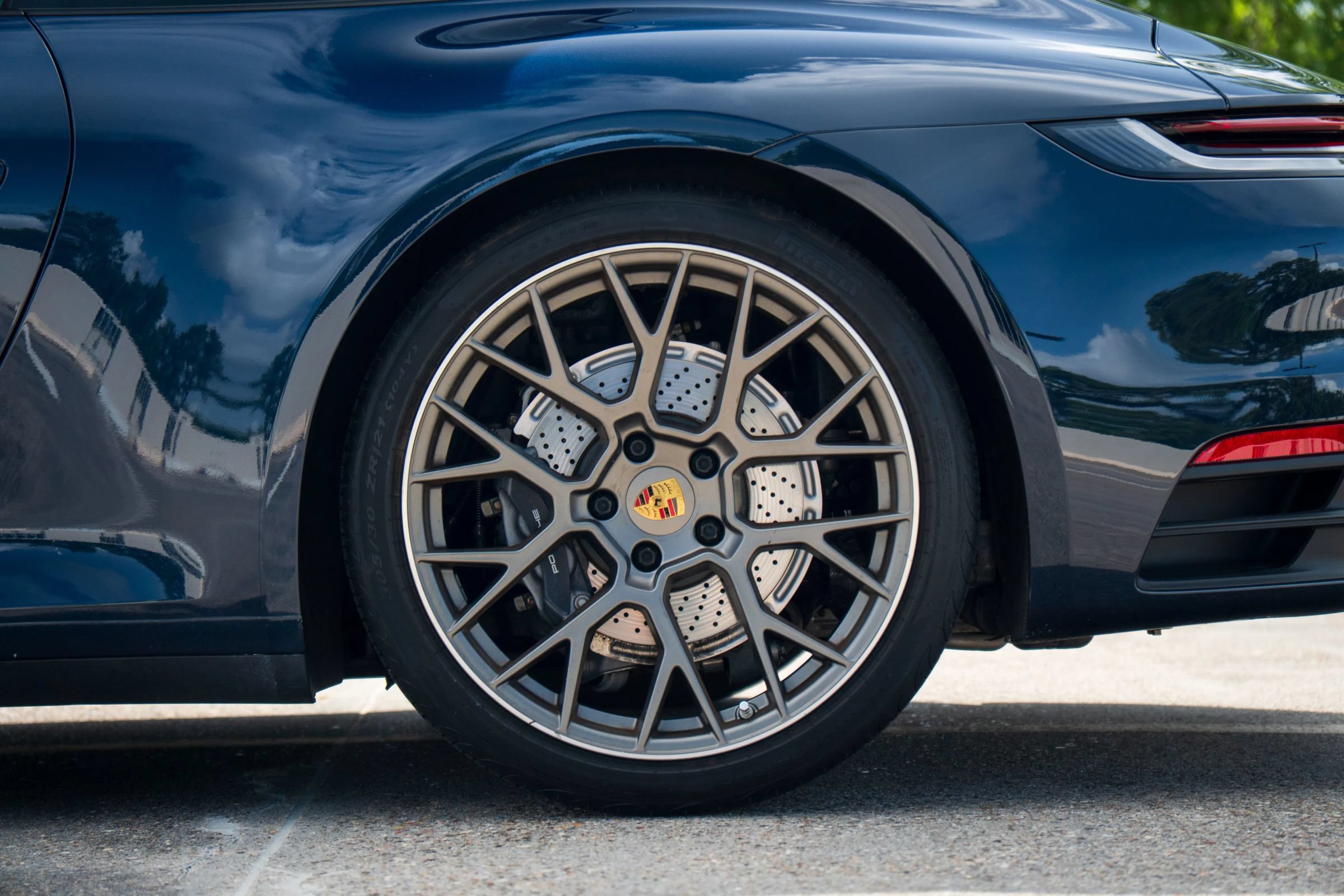 Used 2020 Porsche 911 Carrera RWD image 18