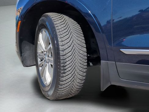 Used 2017 Cadillac XT5 Luxury w/ Driver Awareness Package image 64