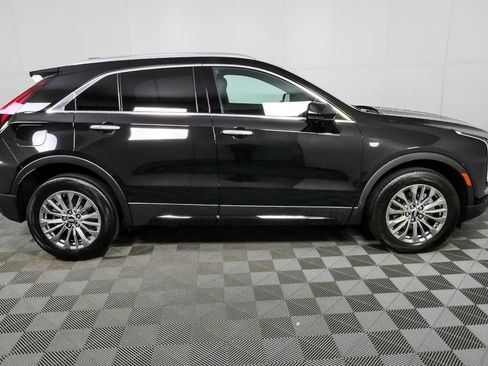 Certified 2025 Cadillac XT4 Premium Luxury FWD image 2