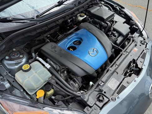 Used 2012 MAZDA MAZDA3 i Touring image 24