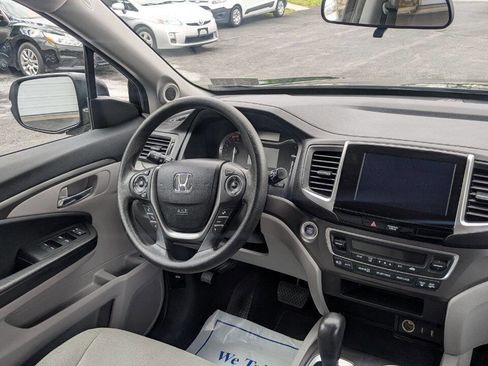 Used 2018 Honda Pilot EX image 31