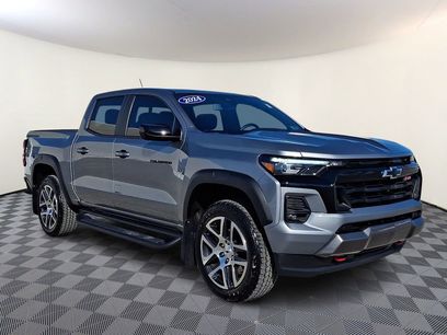 Used 2024 Chevrolet Colorado Z71 w/ Z71 Convenience Package 2