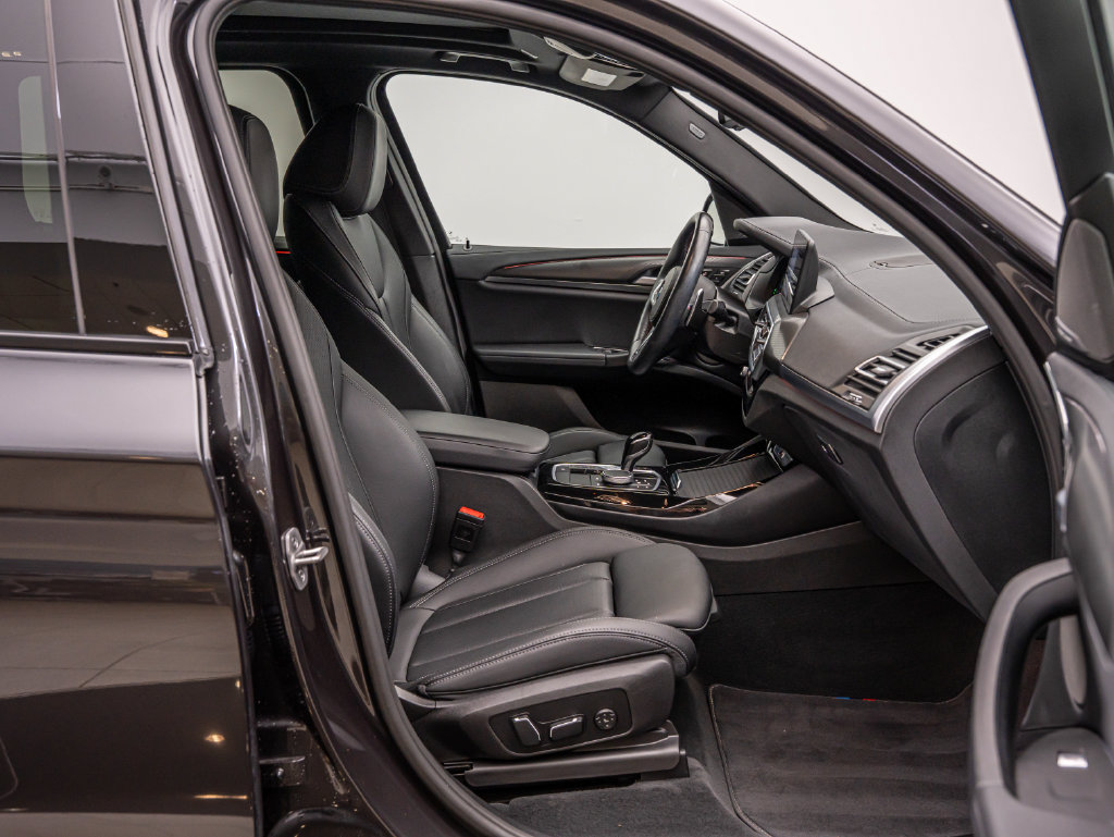 Used 2024 BMW X3 M40i AWD/4WD image 25
