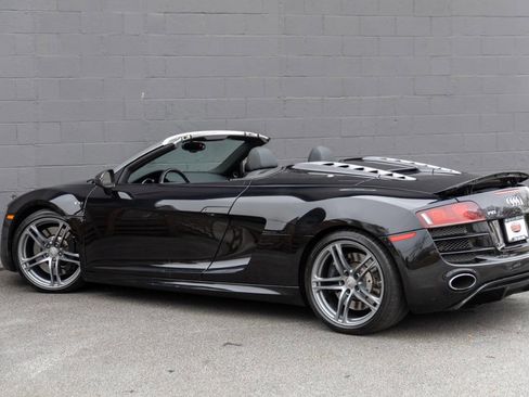 Used 2011 Audi R8 V10 image 23