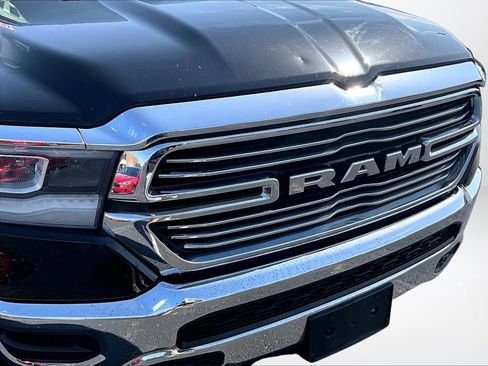 Used 2019 RAM 1500 Laramie AWD/4WD image 29