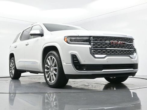Used 2023 GMC Acadia Denali w/ Denali Ultimate Package FWD image 40