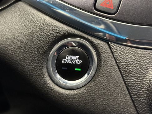 Used 2015 Chevrolet Impala LTZ FWD image 23