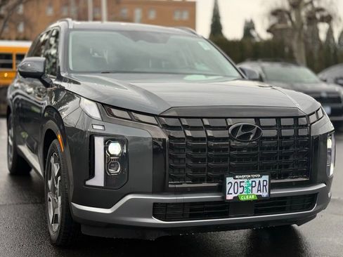 Used 2023 Hyundai Palisade SEL w/ Cargo Package image 7