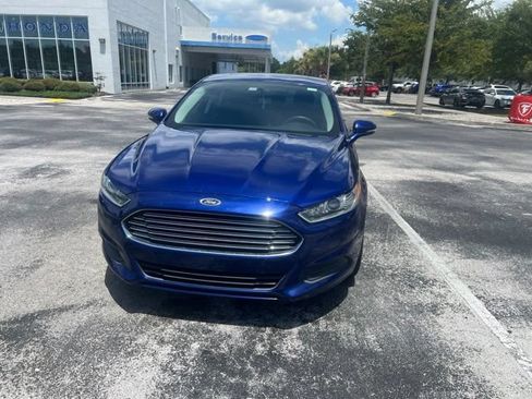 Used 2016 Ford Fusion SE FWD image 1