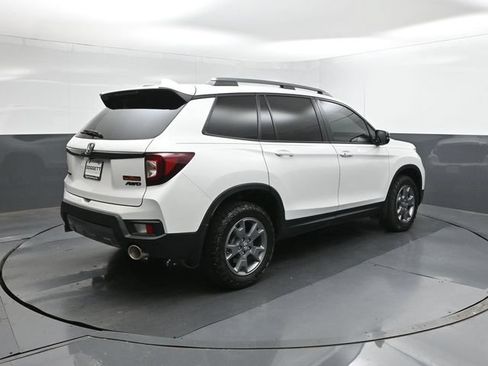 Used 2025 Honda Passport TrailSport image 8