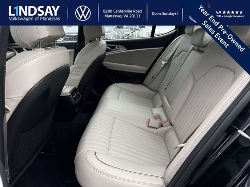 Used 2023 Genesis G70 2.0T w/ Sport Prestige Package image 11