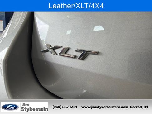 Used 2023 Ford Explorer XLT w/ XLT Sport Appearance Package AWD/4WD image 9