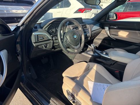 Used 2017 BMW 230i Convertible image 5