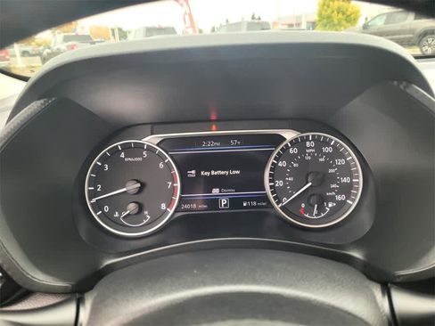 Used 2023 Nissan Sentra SR w/ SR Premium Package image 19