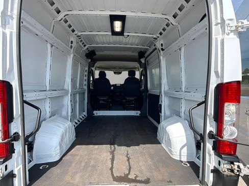 Used 2024 RAM ProMaster 1500 w/ Convenience Group FWD image 39