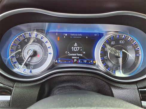 Used 2022 Chrysler 300 S image 16