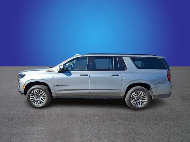 Used 2025 Chevrolet Suburban Z71 AWD/4WD image 7