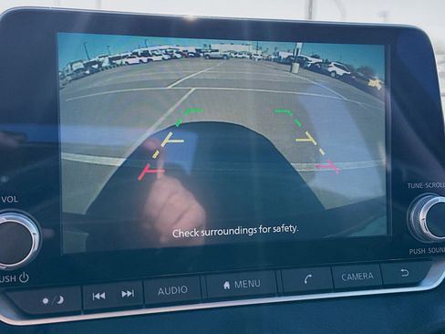 Used 2024 Nissan Sentra SV image 21