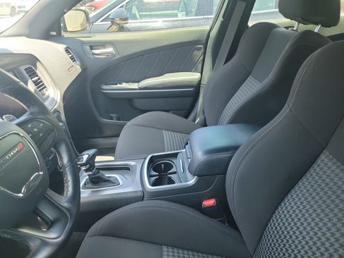 Used 2023 Dodge Charger Scat Pack w/ Navigation & Travel Group RWD image 7