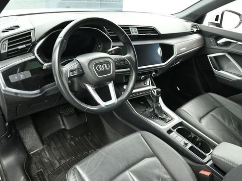 Used 2020 Audi Q3 2.0T Premium Plus w/ Premium Plus Package image 11