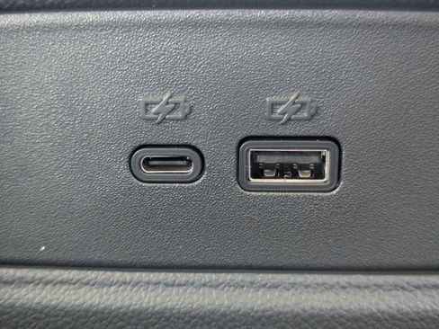 New 2026 Chevrolet Trax LT image 9