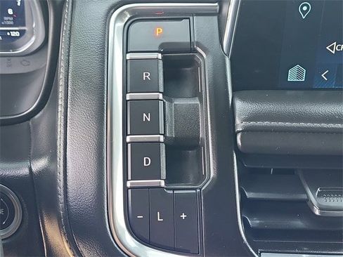 Used 2022 Chevrolet Tahoe Z71 w/ Luxury Package image 27