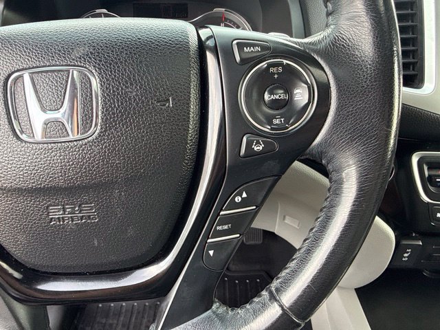 Used 2017 Honda Pilot Touring image 29