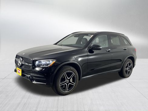 Used 2022 Mercedes-Benz GLC 300 4MATIC image 3