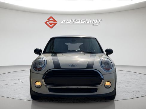 Used 2018 MINI Cooper 2-Door Hardtop FWD image 3