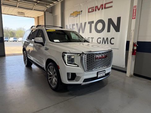 Used 2022 GMC Yukon Denali image 2