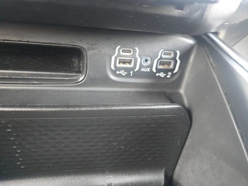 Used 2022 RAM 1500 Big Horn AWD/4WD image 21