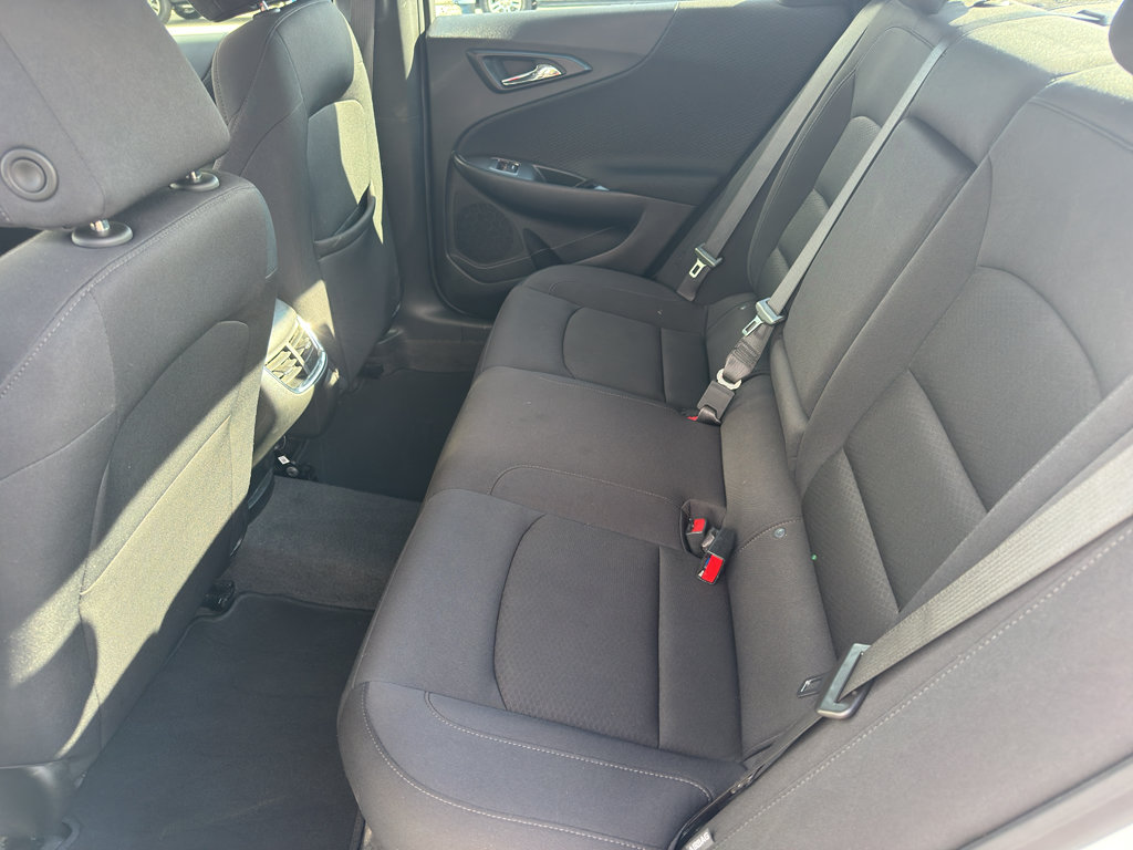 Used 2024 Chevrolet Malibu LT FWD image 14