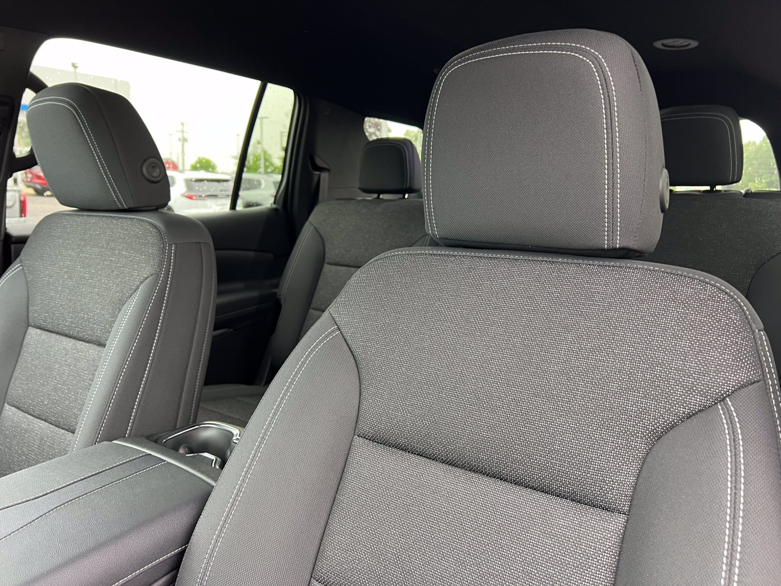 New 2026 Chevrolet Traverse LT w/ Driver Confidence Package AWD/4WD image 11