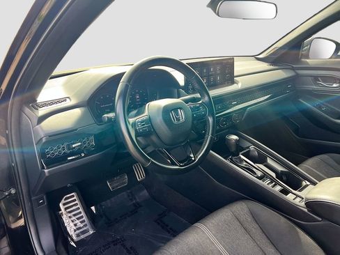 Used 2023 Honda Accord Sport image 9