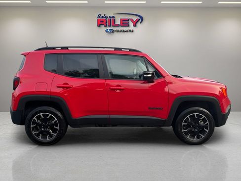 Used 2023 Jeep Renegade Latitude AWD/4WD image 7