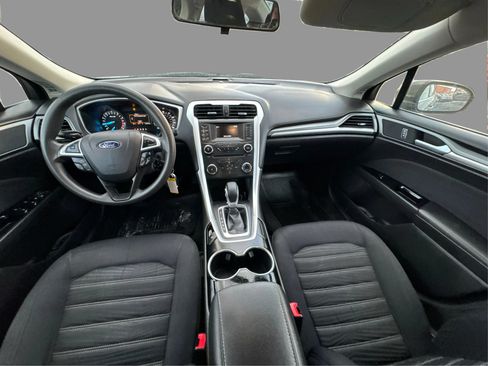 Used 2016 Ford Fusion SE FWD image 26
