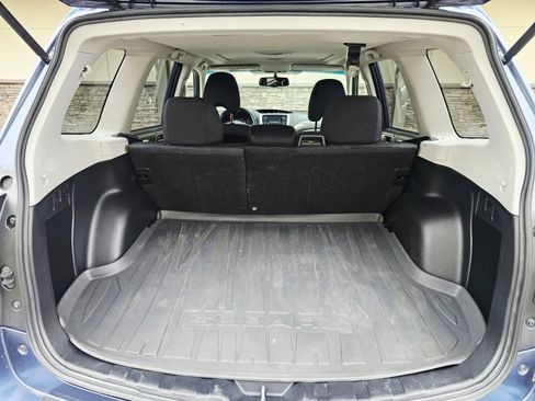 Used 2011 Subaru Forester 2.5X Premium w/ All-Weather Pkg image 17
