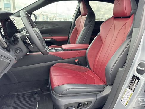 Certified 2025 Lexus RX 500h F Sport AWD/4WD image 11