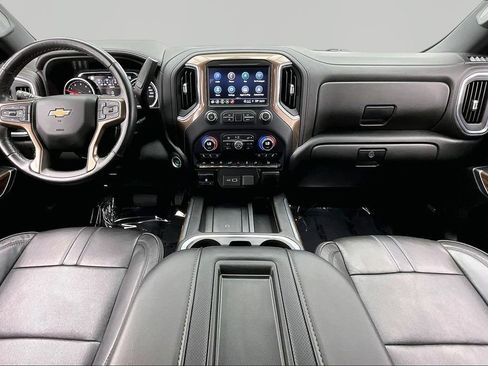Used 2021 Chevrolet Silverado 1500 High Country w/ Technology Package AWD/4WD image 16