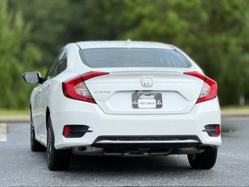 Used 2019 Honda Civic EX image 5